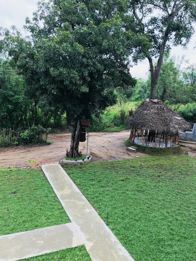 Sigiriya Rock Hide Hotell Exteriör bild