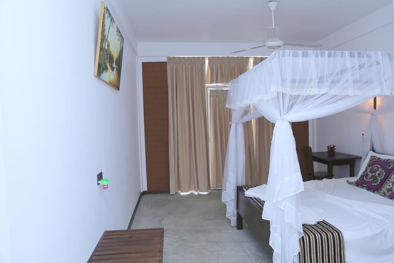 Sigiriya Rock Hide Hotell Exteriör bild