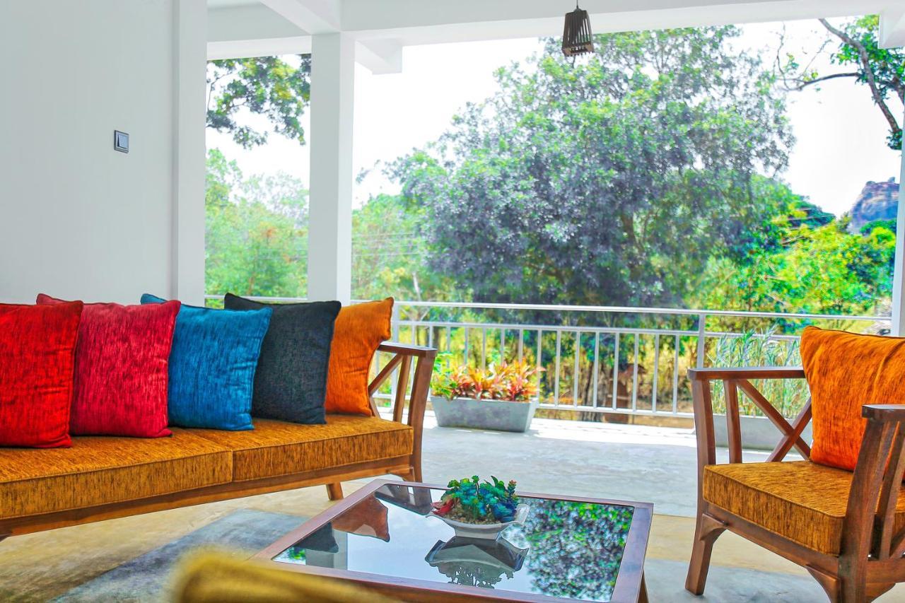 Sigiriya Rock Hide Hotell Exteriör bild